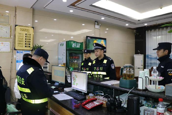 �Ϫ�жಿ������֯����ĩ���ƽ����